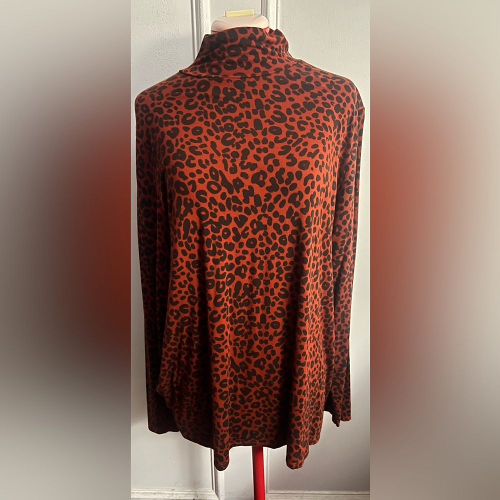 Ava Viv Leopard Print Mock Turtleneck Top size 1X